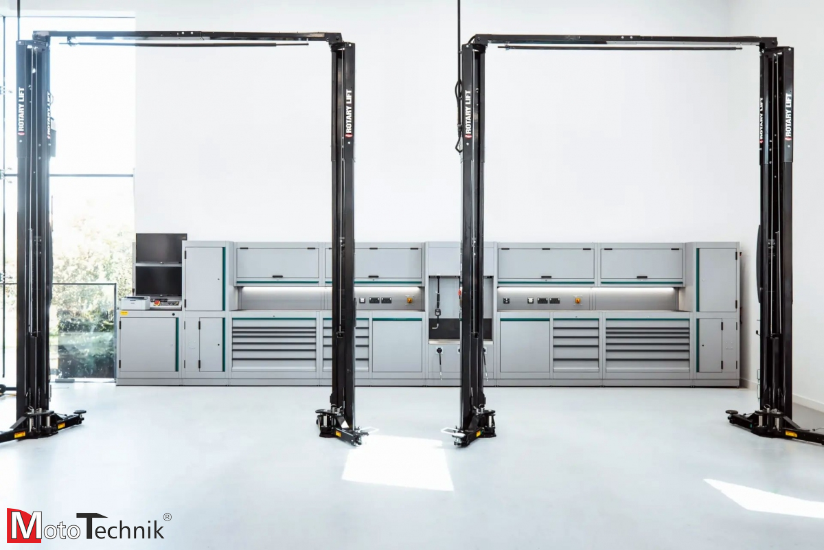 Podnośnik hydrauliczny 2-kolumnowy ROTARY SPOA3TS-5SC-EH2 (3,5 t.) sport cars